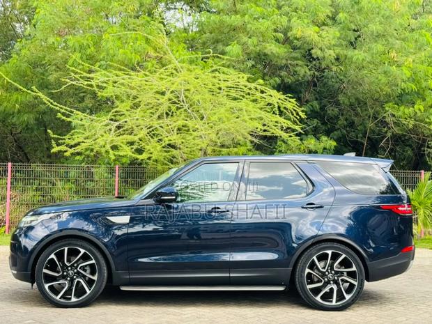 Land Rover Discovery Sport HSE 2018 Blue