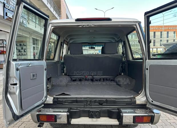 Toyota Land Cruiser 2007 Silver