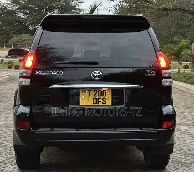 Toyota Land Cruiser Prado 2005 Black