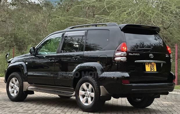 Toyota Land Cruiser Prado 2005 Black