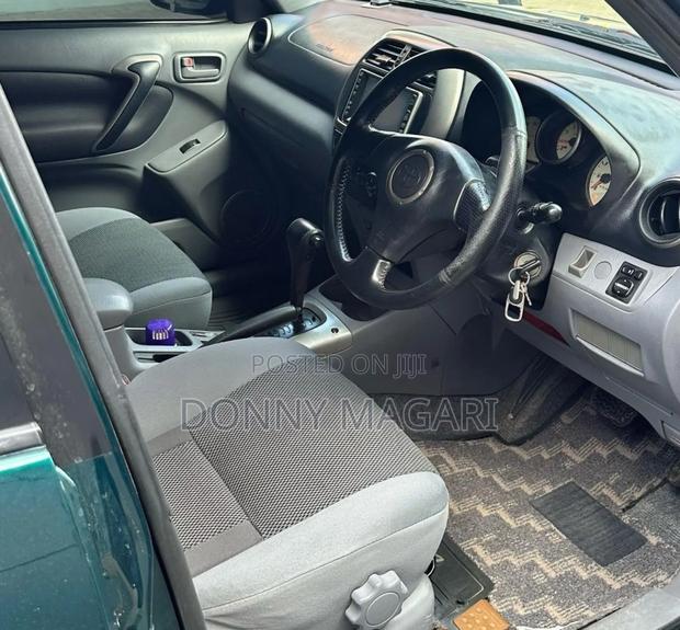 Toyota RAV4 Automatic 2003 Green