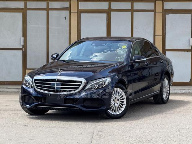 Mercedes-Benz C200 2015 Blue