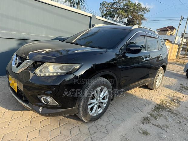 Nissan X-Trail 2015 Black