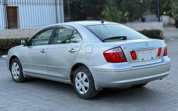 Toyota Premio 2004 Silver