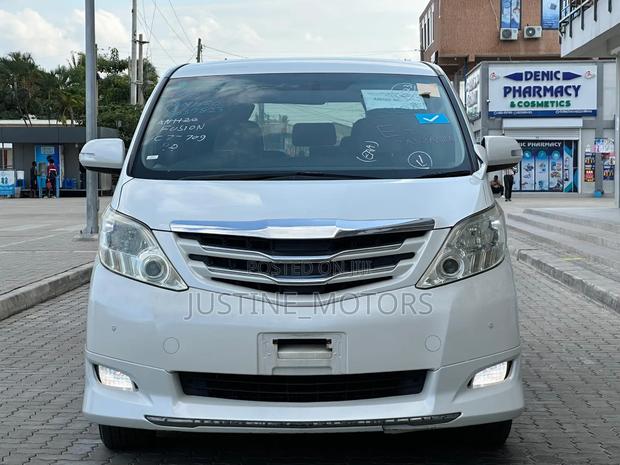 Toyota Alphard 2009 White