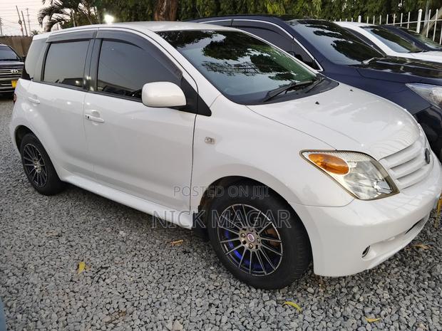 Toyota IST 2005 White