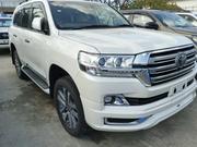 Toyota Land Cruiser 2019 White for sale