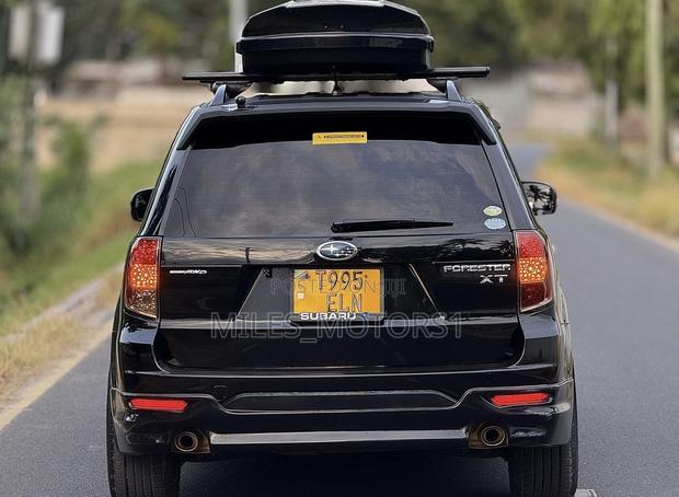Subaru Forester 2012 Black