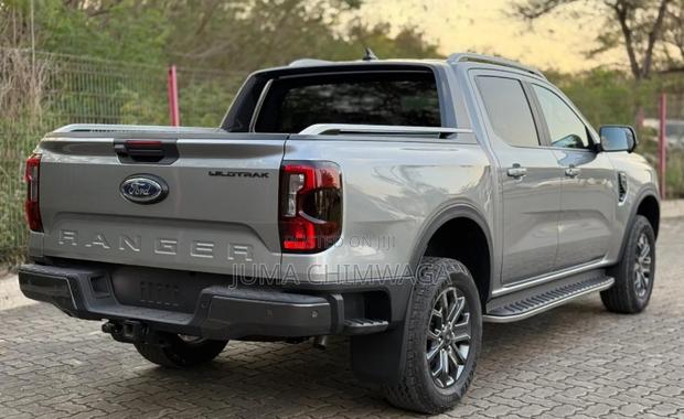 Ford Ranger Wildtrak 2024 Gray
