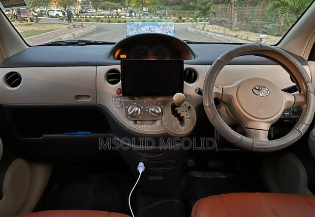 Toyota Sienta 2006 Blue