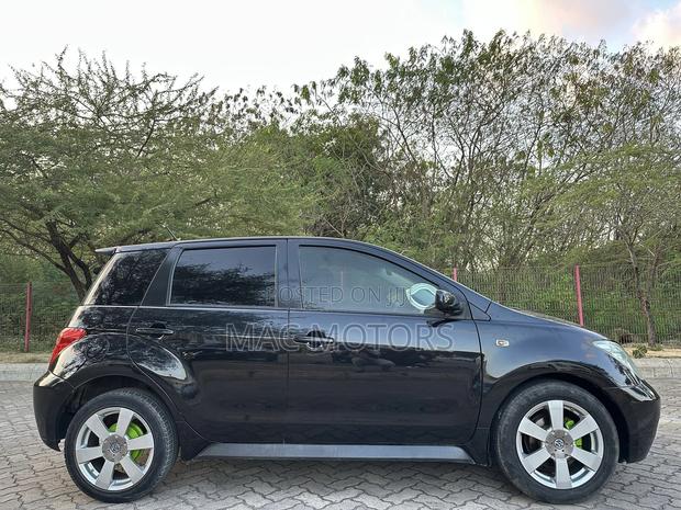 Toyota IST 2003 Black