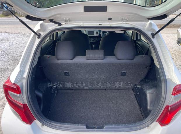Toyota Vitz 2014 White