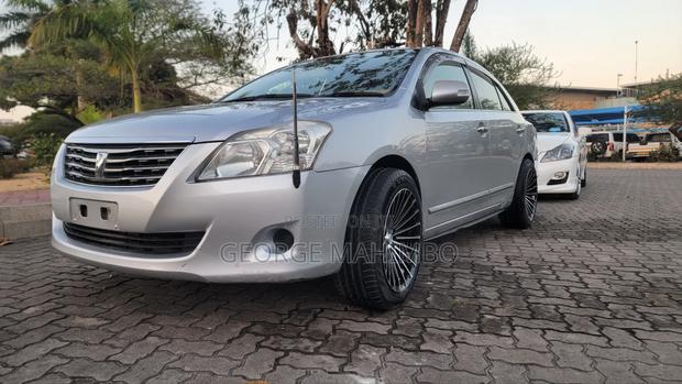 Toyota Premio 2009 Silver