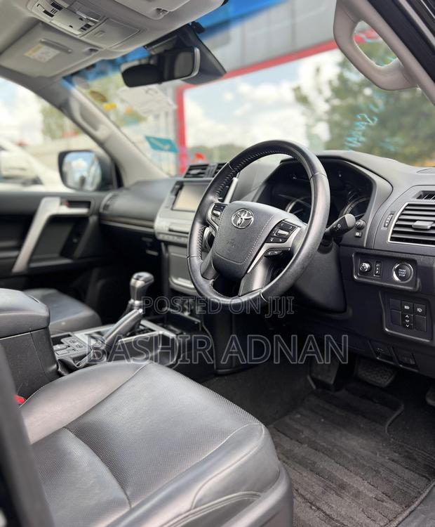 Toyota Land Cruiser Prado 2.7 2020 Black