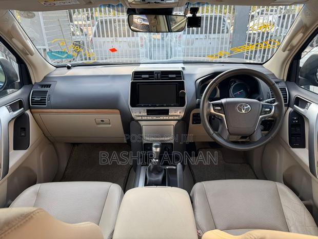 Toyota Land Cruiser Prado 2.8 2018 Black