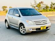 Toyota IST 2002 Beige for sale