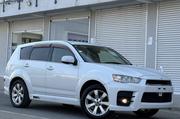 Mitsubishi Outlander 2012 White for sale