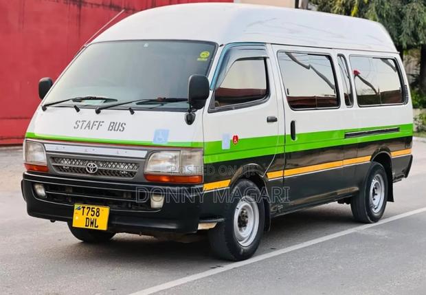 Toyota HiAce 2020