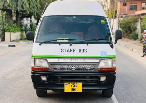 Toyota HiAce 2020