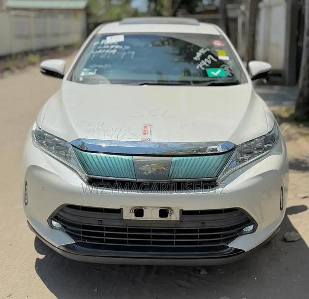 Toyota Harrier 2017 Pearl