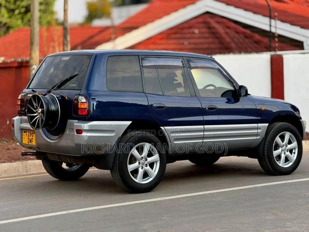 Toyota RAV4 Cabriolet 1998 Blue