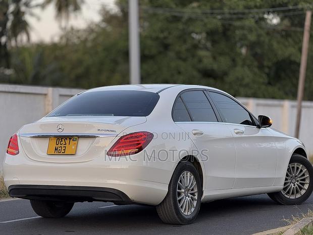 Mercedes-Benz C-Class 2015 White