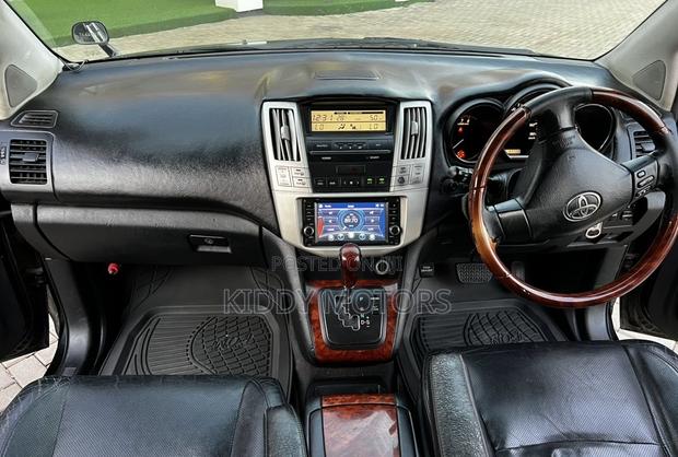 Toyota Harrier 2005 Black