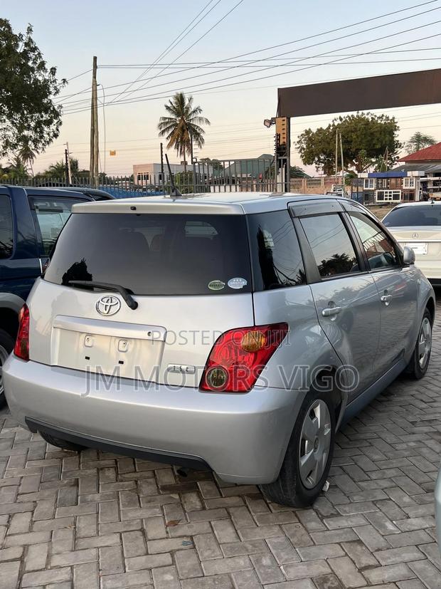 Toyota Land Cruiser Prado 2002 Silver