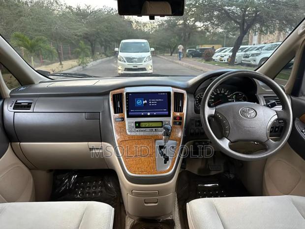 Toyota Alphard 2005 Black