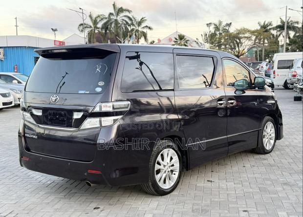 Toyota Vellfire 2009 Burgundy