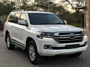 Toyota Land Cruiser 2017 White for sale