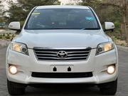 Toyota Vanguard 2010 White for sale