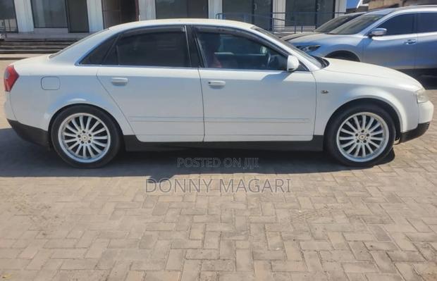 Audi A4 2004 White