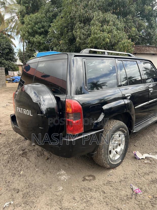 Nissan Patrol 4.8 GRX Tiptronic 2007 Black