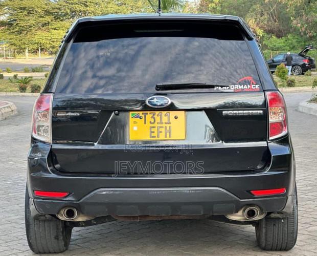Subaru Forester 2011 Black