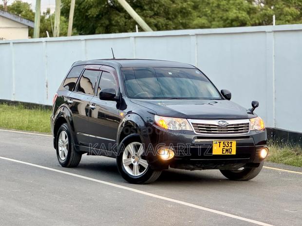 Subaru Forester 2010 Black