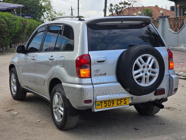 Toyota RAV4 2004 Silver