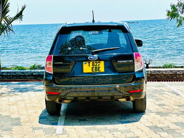 Subaru Forester 2011 Black
