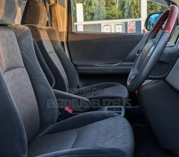 Toyota Alphard 2009 Black