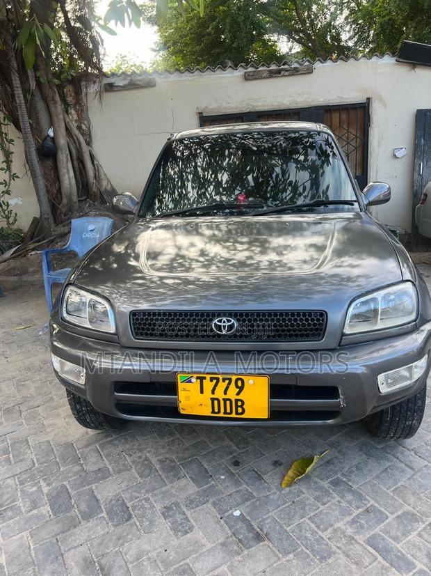 Toyota RAV4 Automatic 2000 Silver