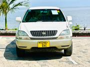 Toyota Harrier 2000 Pearl for sale