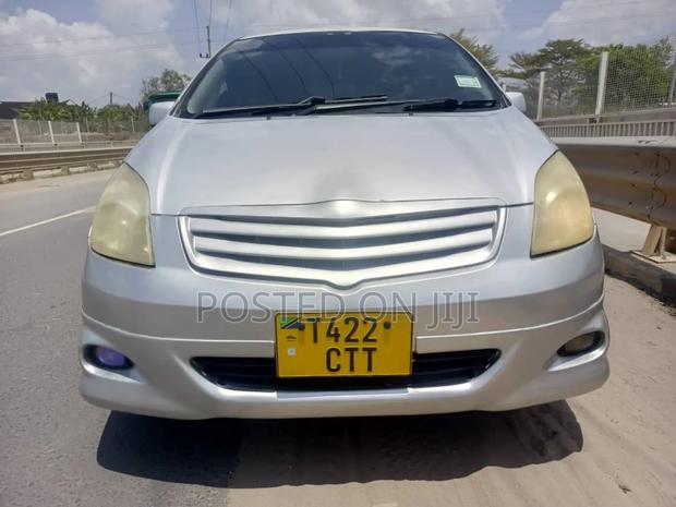 Toyota Corolla Spacio 2004 Silver