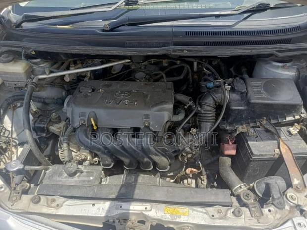 Toyota Corolla Spacio 2004 Silver