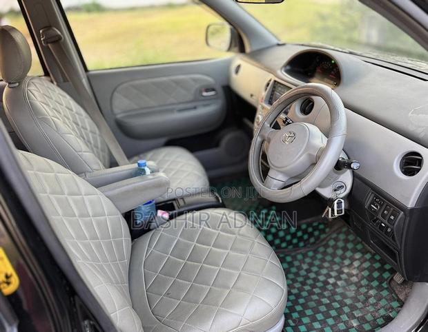 Toyota Sienta 1.5 FWD 2005 Black