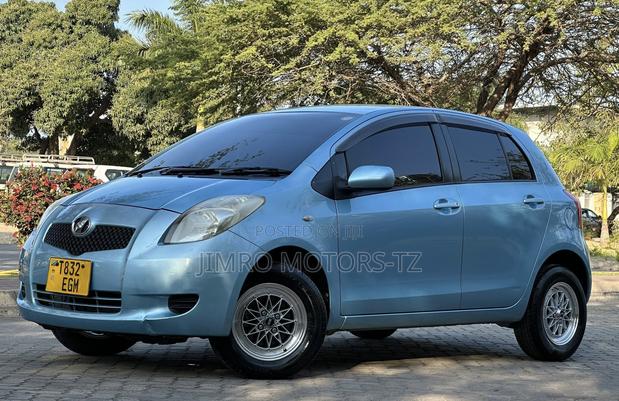 Toyota Vitz 2007 Blue