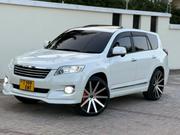 Toyota Vanguard 2010 White for sale