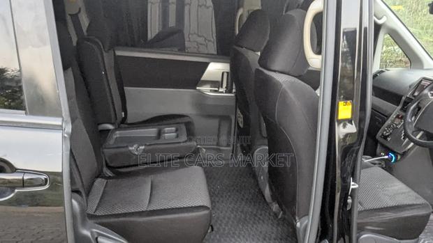 Toyota Noah 2008 Black
