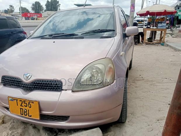 Toyota Vitz 2003 Pink