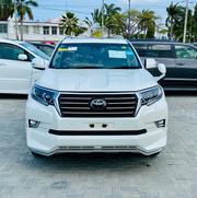 Toyota Land Cruiser Prado 2.8 2017 White for sale