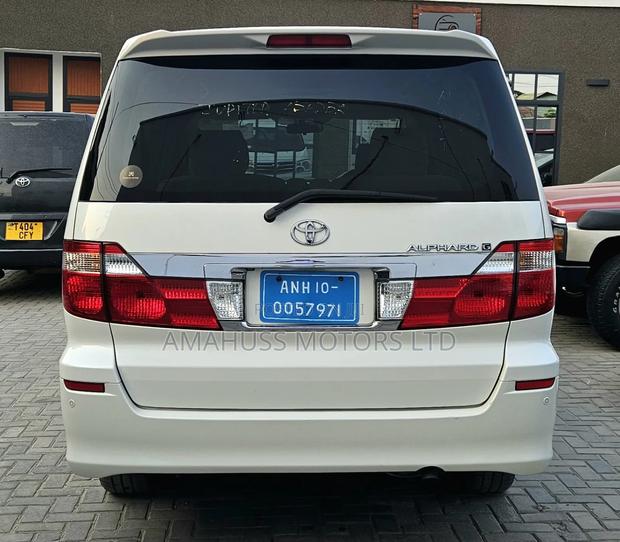 Toyota Alphard 2004 White